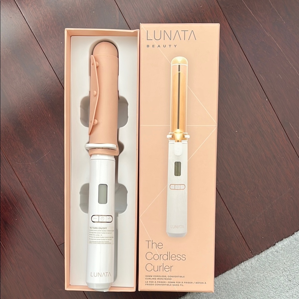 Lunata beauty Cordless Hair Curler in White. 32mm